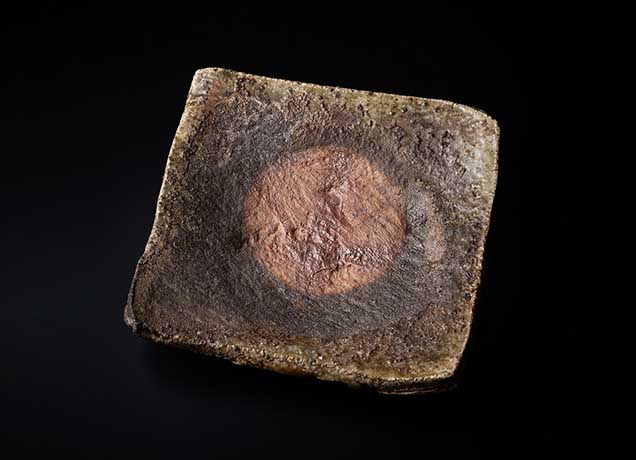 信楽板皿-銘「日の出」