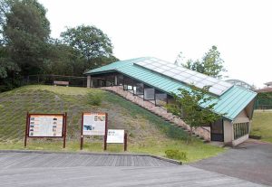 牛頸須恵器窯跡のひとつ梅頭古窯跡（Wikipedia）