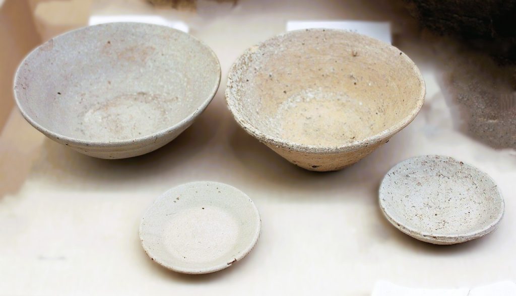 山茶碗、山皿-瀬戸蔵ミュージアム蔵-1024x588