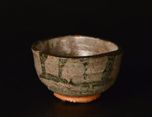 絵唐津に倣った宗麿作「銕絵杯」